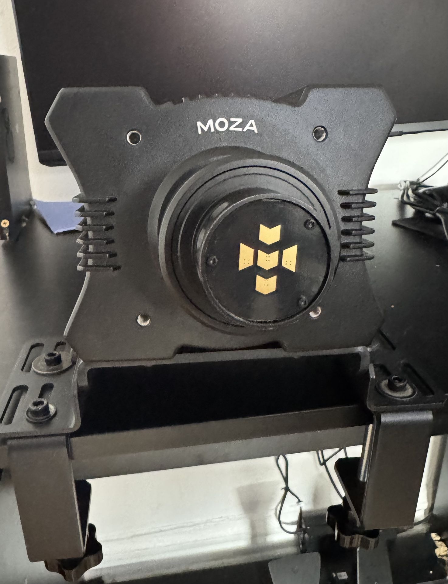 Moza R12, Moza Wheel, Moza Pedals
