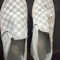 Women’s Vans - Size 9