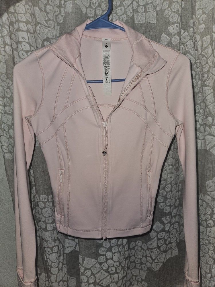 Lululemon Define Cropped Jacket