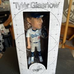 Tyler Glasnow Dodgers SGA Bobblehead *No Trades*