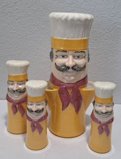 Smiling Chefs Kitchen Pasta Holder Salt/Pepper Parmesan Shakers