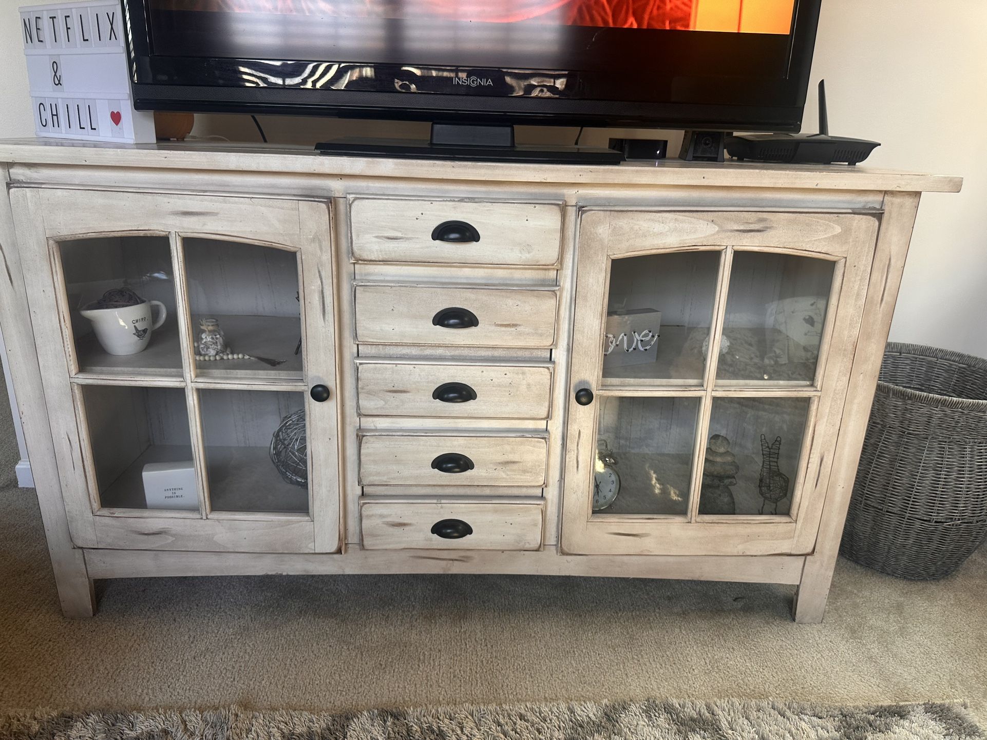 G00D BUY!!! Antique Distressed Cabinet