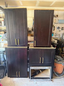 Kitchen cabinets