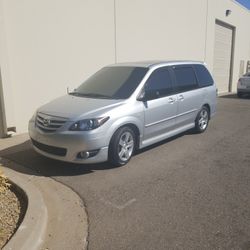 2004 Mazda MPV