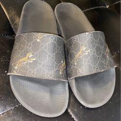 Gucci Sandals With Tiger And double G Printed All Over