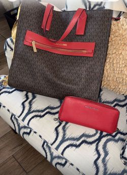 Michael kors bag and wallet