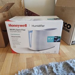 Honeywell Cool Moisture Humidifier (Unopened)