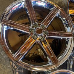 24X10 Iroc Wheel Chrome (Single Wheel)