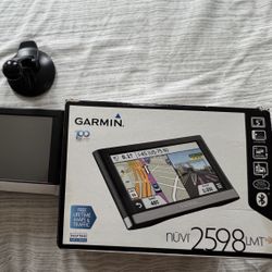 Garmin Nuvi 2598 LMT GPS W/ Bluetooth Navigation/Voice Activated 