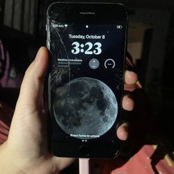 UNLOCKED AT&T IPHONE 8 CRACKED