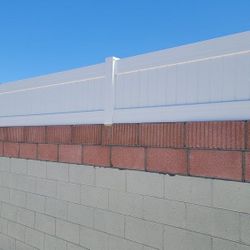 Topper Fence