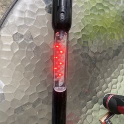 Emergency led flashlight w / magnet