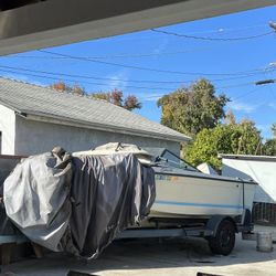 1983 Seaswirl Suzuki 115 Motor 