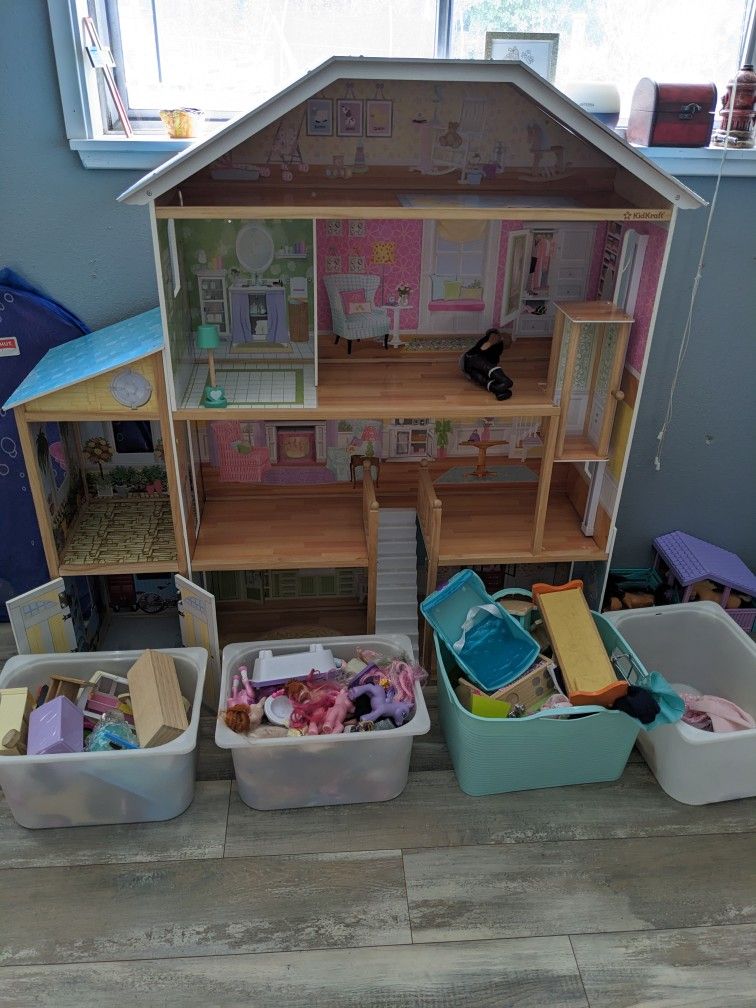 Barbie House And Miscellaneous Barbie Stuff