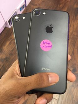 iPhone 7 32GB / 128GB Factory Unlocked Excellent Condition With Free Charger