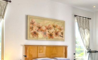 Wall Art - Blooming Flower with Lacquer Finish.