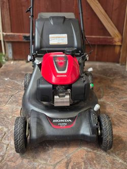 Honda HRN 216 lawn mower