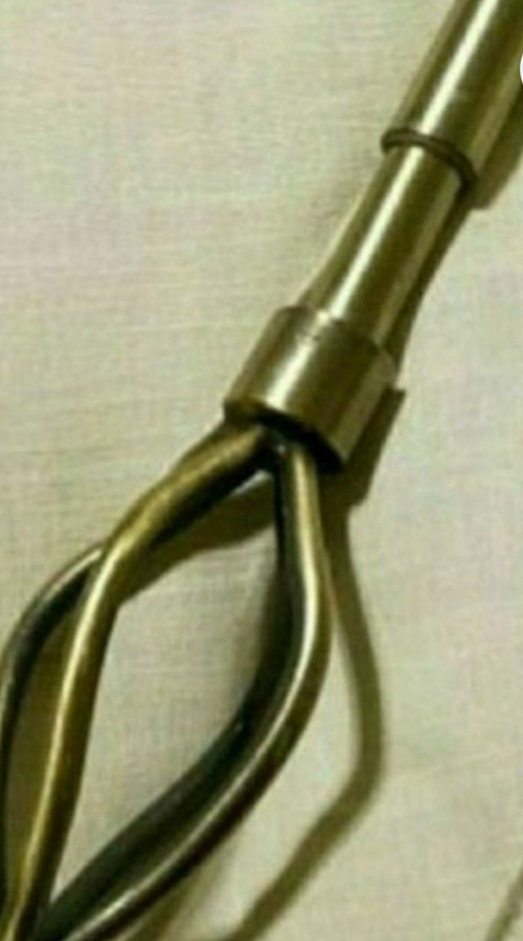 Curtain Rod. - 46 up to 77 inches
