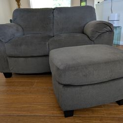 Loveseat With Ottoman 