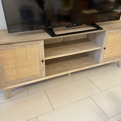 Tv Console Like New 