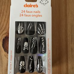 Claire's faux false nails halloween skulls black bling press on no glue needed