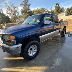 02 GMC Serria 1500