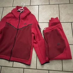 Nike Sportswear Tech Fleece ( Hoodie XXL & Jogger XL Set ) 