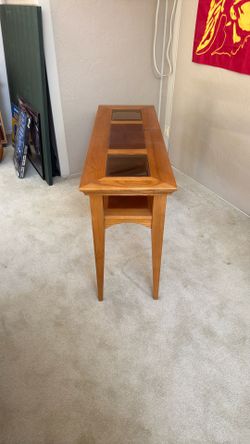 OAK COFFEE COUNSEL TABLE!