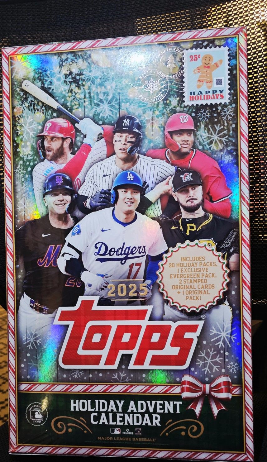 2025 Topps Baseball Holiday Advent Calendar 
