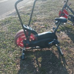 Schwinn AD 2 Exercise Bike