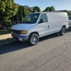 2004 Ford Van