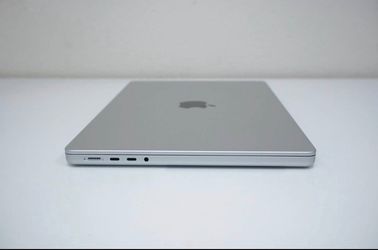 M1 Max 64gb ram 2TB Apple MacBook Pro