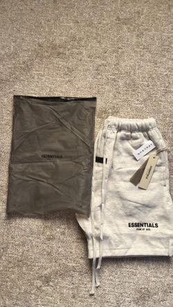 Fear of God Essentials Sweatshort 'Light Oatmeal'