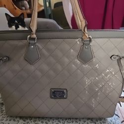 GUESS PURSE