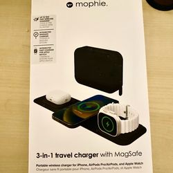 MOPHIE 3in1 Travel Charger w/MagSafe