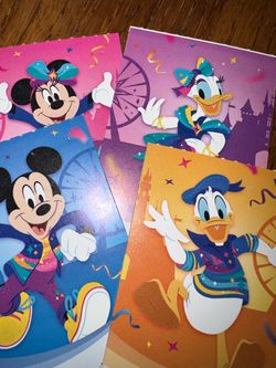 DISNEYLAND 🎢🎠🎡🍿🥤🍦(4) ONE ☝️ PARK TICKETS 🎟️ 🎟️🎟️🎟️ $600 PRICE FIRM