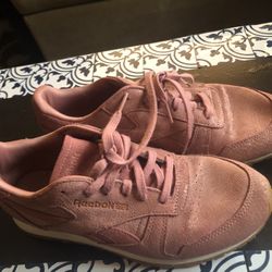 Reebok, Nike Nice Shoes Look!! 
