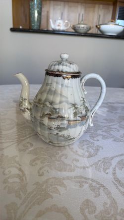 Vintage Asian Tea pot