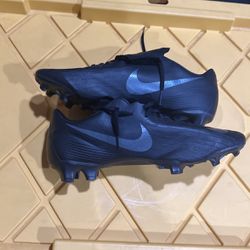 Nike Soccer Cleats Size 10.5 
