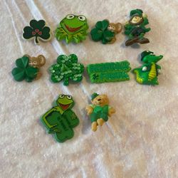 Hallmark St. Patrick Day Pins/10 Pins