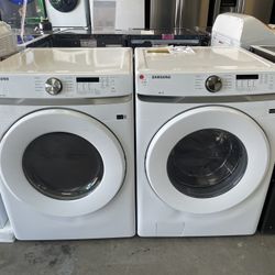 Samsung 4.5 Cu Front Load Set And Gas Dryer Set In White