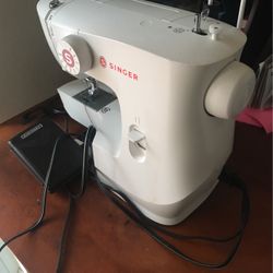 Singer Sewing Machine