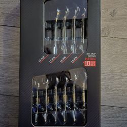Stubby Ratcheting Wrench Set. 10pc . Metric