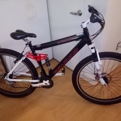 Genesis 27.5" V2100 Mountain Bike