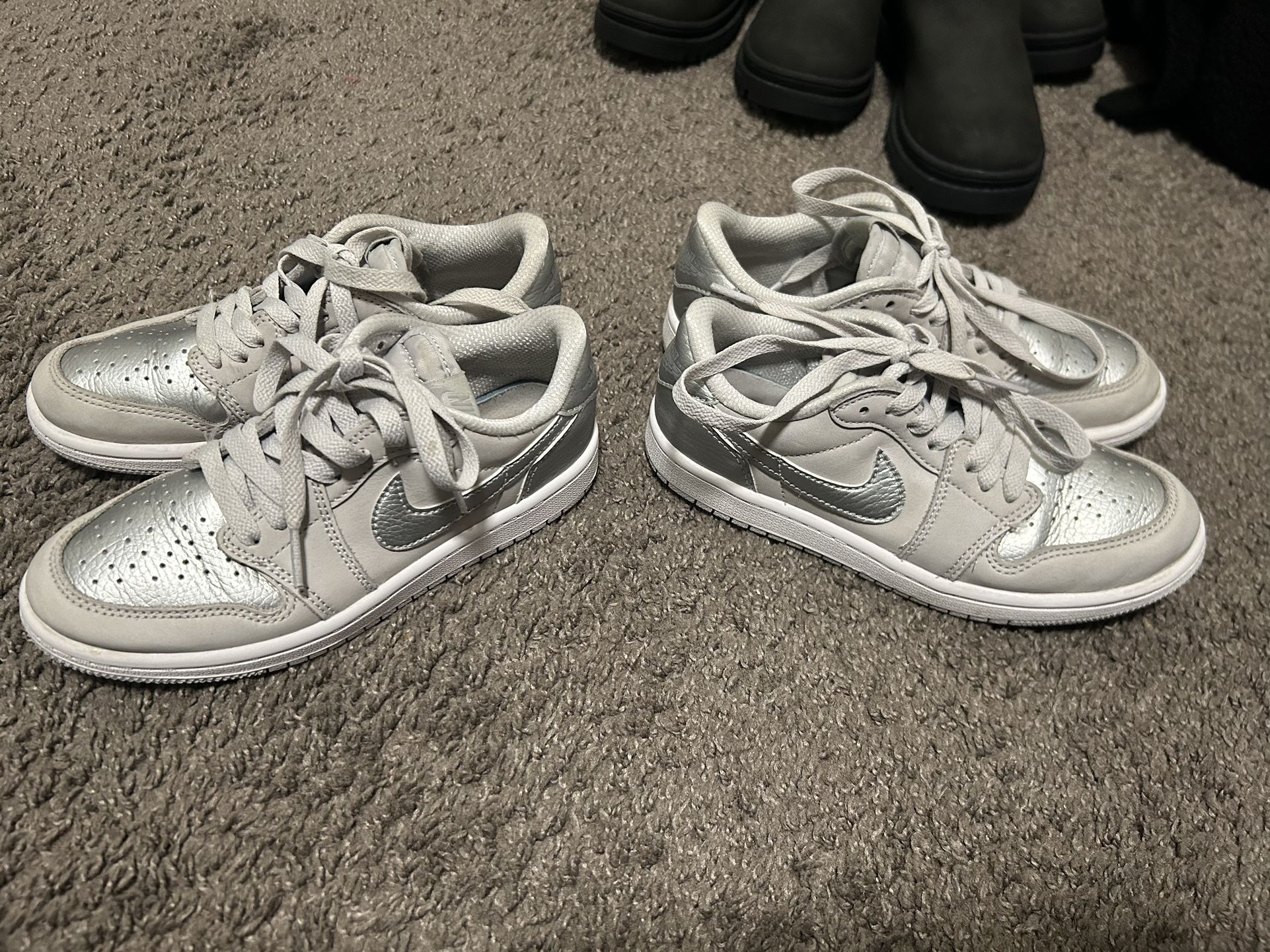 Nike Dunks Size 2