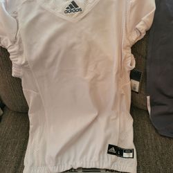 New Adidas Jersey Size Large With Tags