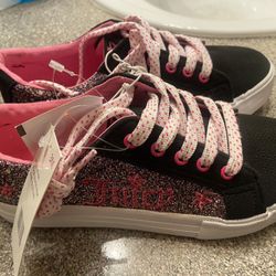 Girls 3y Juicy Couture Shoes Brand New 10 for Sale in Kennedale