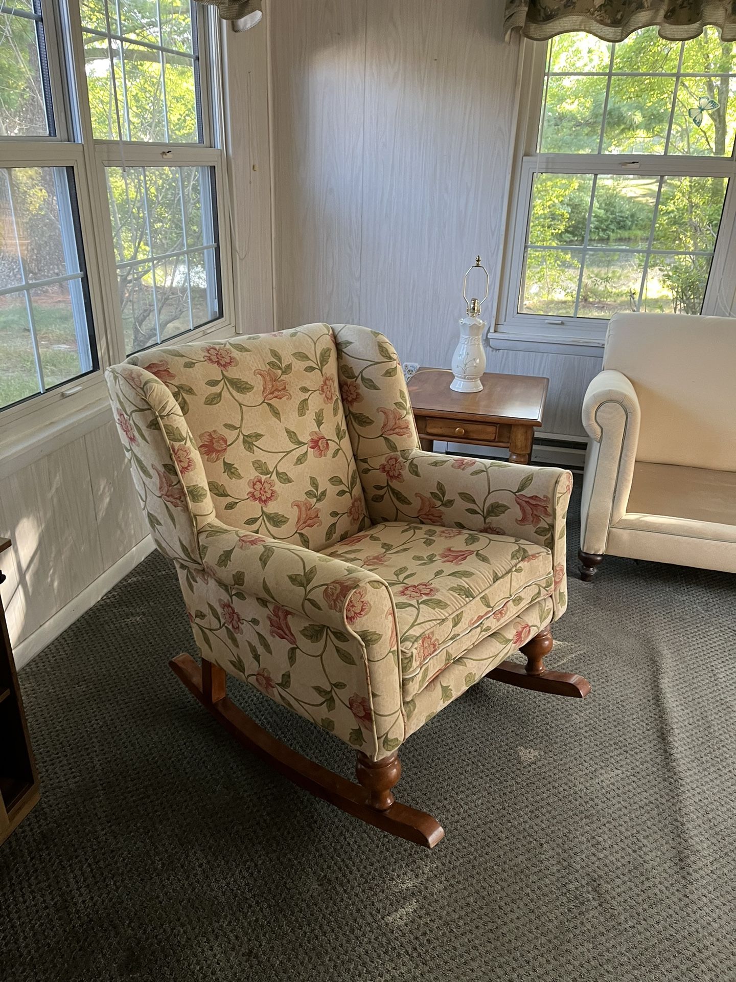 Solid Rocker For Grandmothers