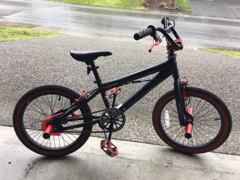 razor black label 18 inch bike
