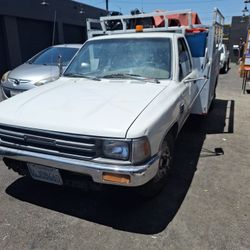1991. TOTOTA TRUCK , DUALLY, 